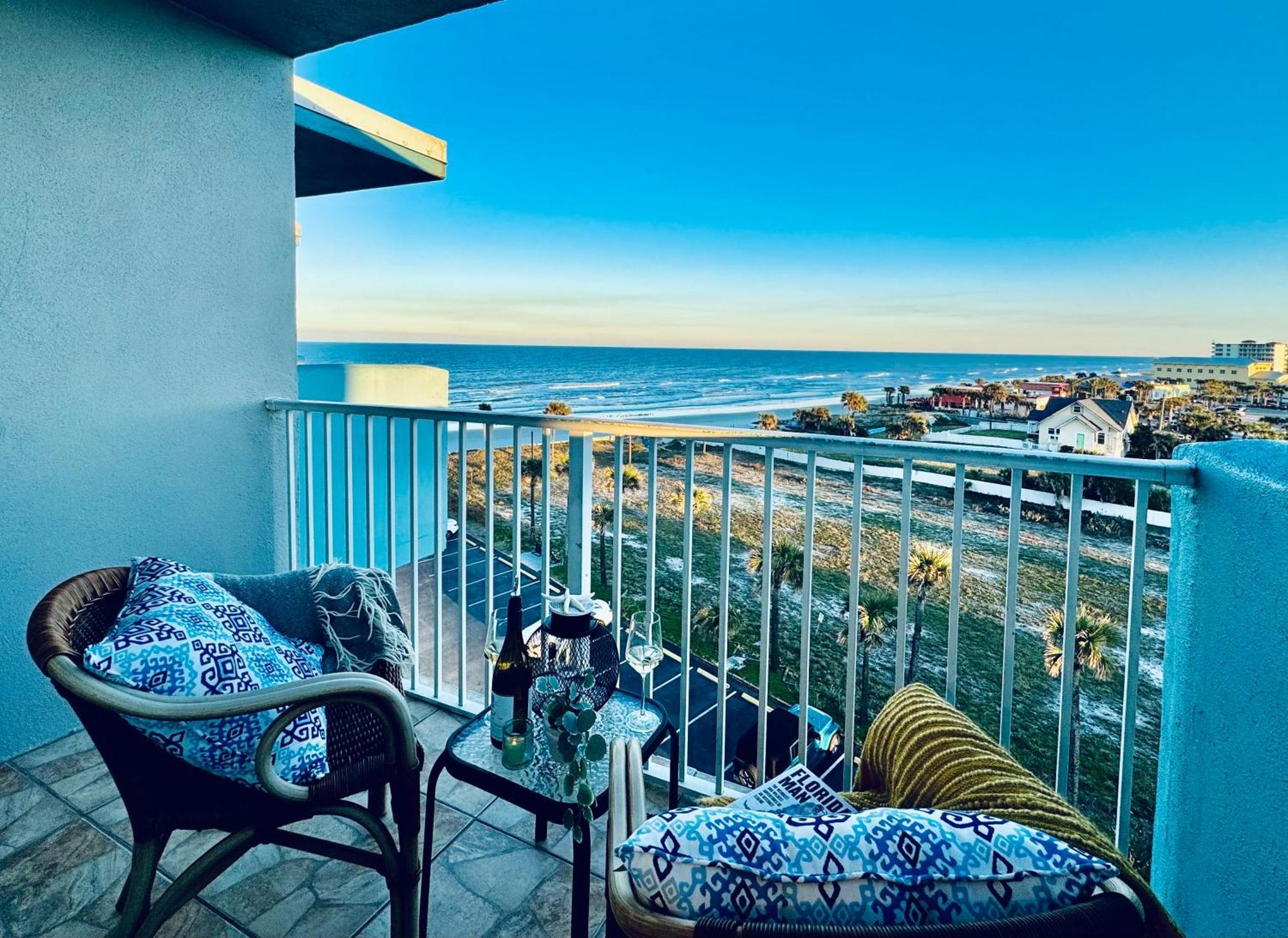 Open For 2025 Speedweeks Daytona 500 - Beachfront Studio - Private Balcony With Ocean View - Pool - Hot Tub - Tiki Bar - Sauna Aparthotel Daytona Beach Exterior photo